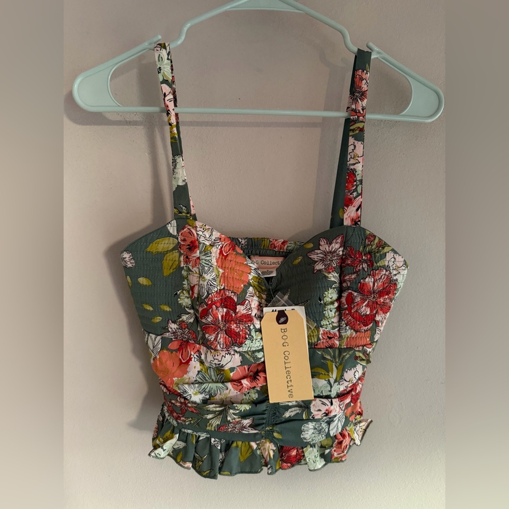 B.O.G Collective Smocked‎ Floral Crop Top  nwt small